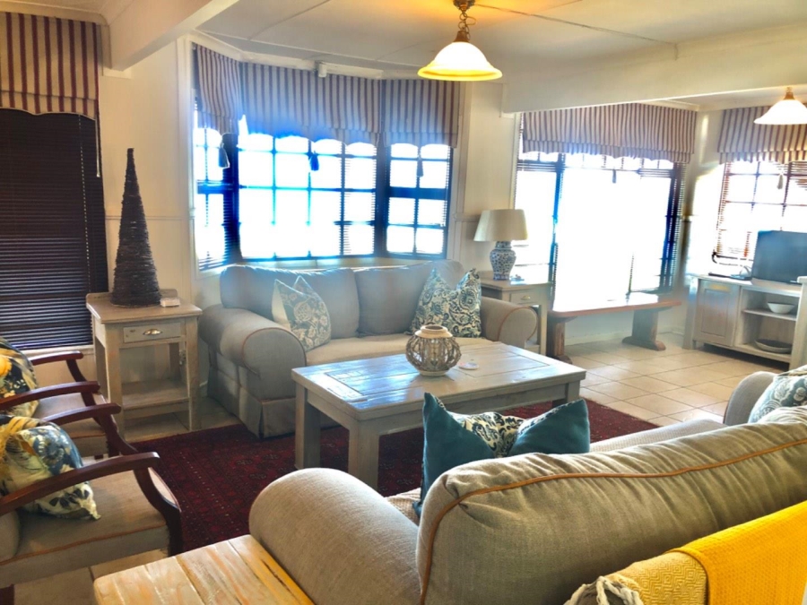 To Let 4 Bedroom Property for Rent in Tergniet Western Cape